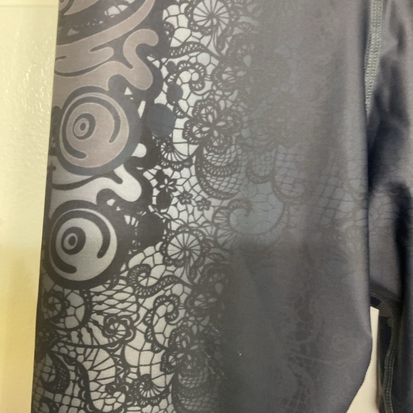 BODYNOVA NIYAMA LEGGINGS KISS HIGH WAISTED PIERRESGray High-Waist Leggings S - Picture 7 of 9